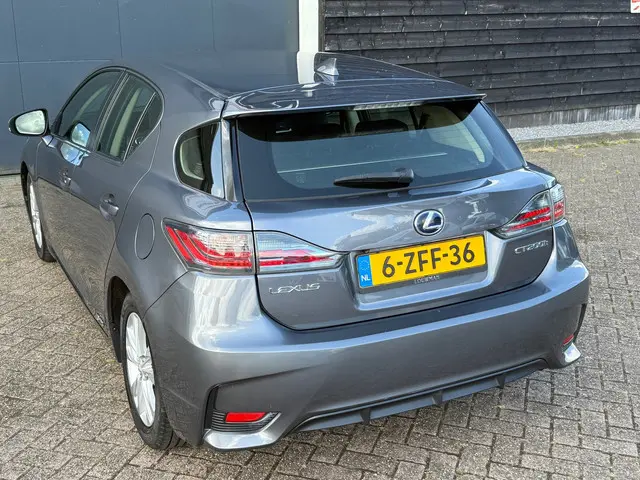 Lexus CT 200h Business Line 2014 Hybride Benzine 6