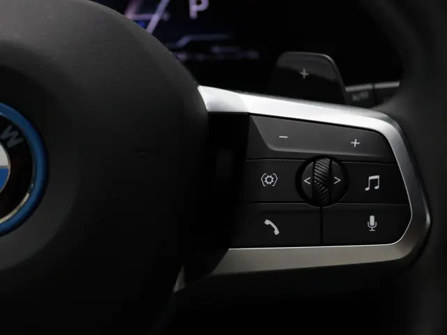 BMW X1 xDrive30e 2023 Hybride Benzine 19