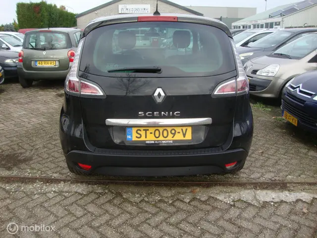 Renault Scénic 1.2 TCe Bose 2013 Benzine 3