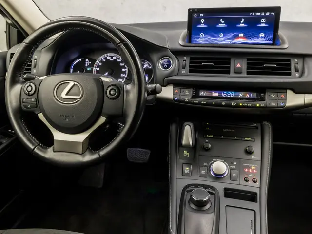 Lexus CT 200h 25th Edition 2015 Hybride Benzine 7