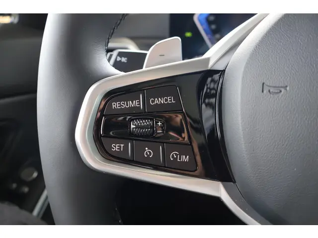 BMW 3 Serie Touring 330e xDrive 2025 Hybride Benzine 16