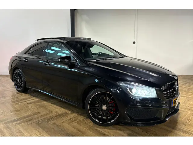 Mercedes-Benz CLA 200 PANO PDC AMG 2014 Benzine 8