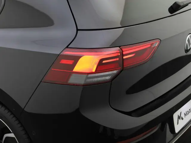 Volkswagen Golf 1.5eTSI/150PK Style DSG 2020 Benzine 7