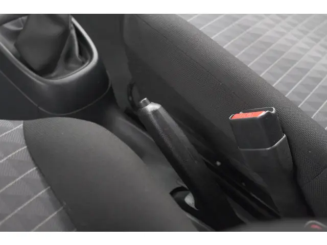 Peugeot 108 1.0 e-VTi Active 2021 Benzine 34