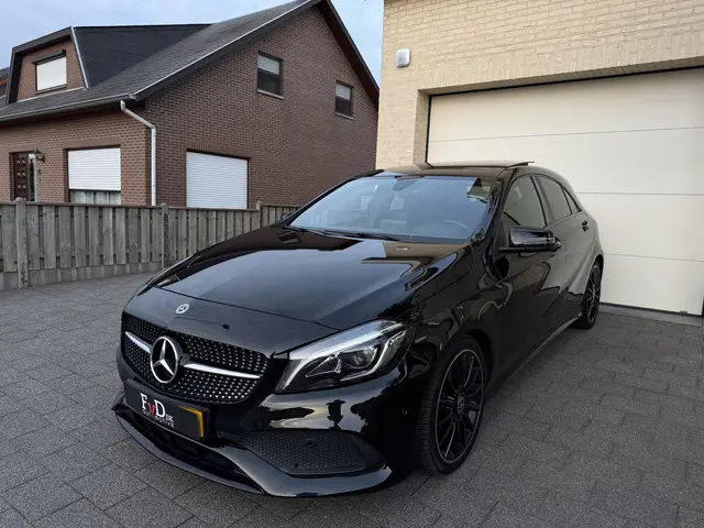 Mercedes-Benz A-Klasse 180 AMG Aut 2017 Benzine 5