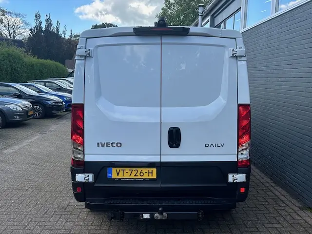 Iveco Daily 35S13V 2.3 352 H1 L2 2016 Diesel 11