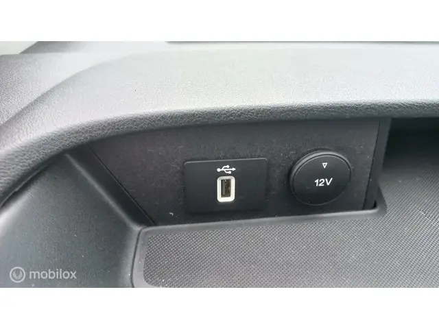 Ford Transit Custom 320 2.0 TDCI L2H2 Trend 2020 Diesel 11