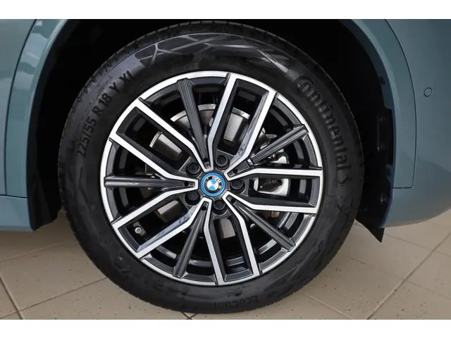 BMW iX1 xDrive30 2023 Elektrisch 6