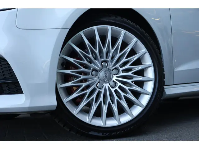 Audi A3 Sportback 2.0 TFSI S3 quattro 2018 Benzine 4