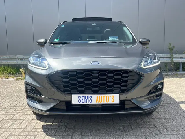 Ford Kuga 2.5 PHEV ST-Line X 2022 Hybride Benzine 8