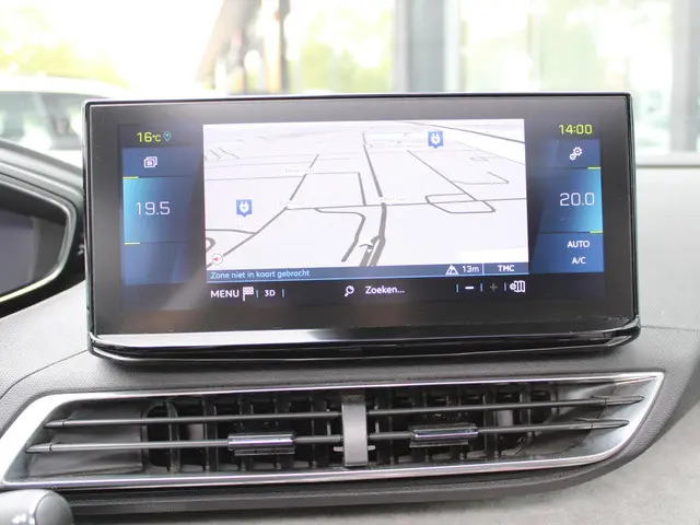 Peugeot 3008 1.6 HYbrid 225 GT 2021 Hybride Benzine 17