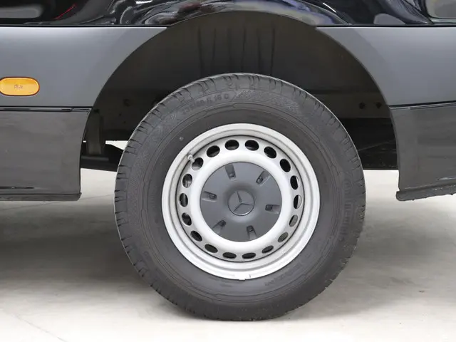 Mercedes-Benz Sprinter 315 1.9 CDI L2H2 2024 Diesel 15