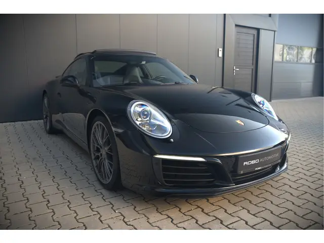 Porsche 911 3.0 Carrera 2018 Benzine 14