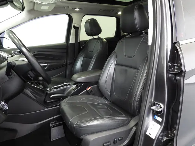 Ford Kuga 1.5 EcoBoost ST-Line Styling Pack 2015 Benzine 27
