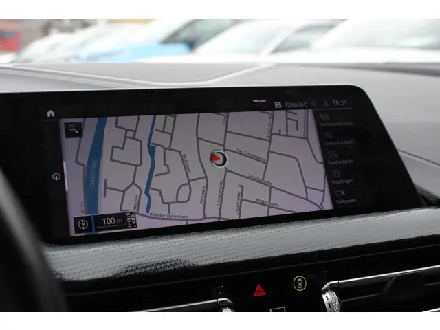 BMW 1 Serie 116d Executive Edition 2020 Diesel 24