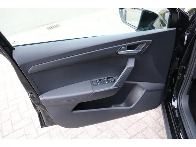SEAT Arona 1.0 TSI Style Business Intense 2021 Benzine 5