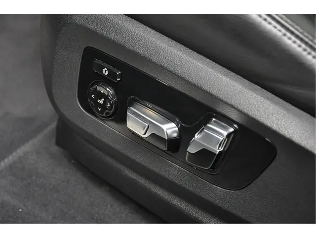 BMW X7 M60i xDrive 2022 Hybride Benzine 41