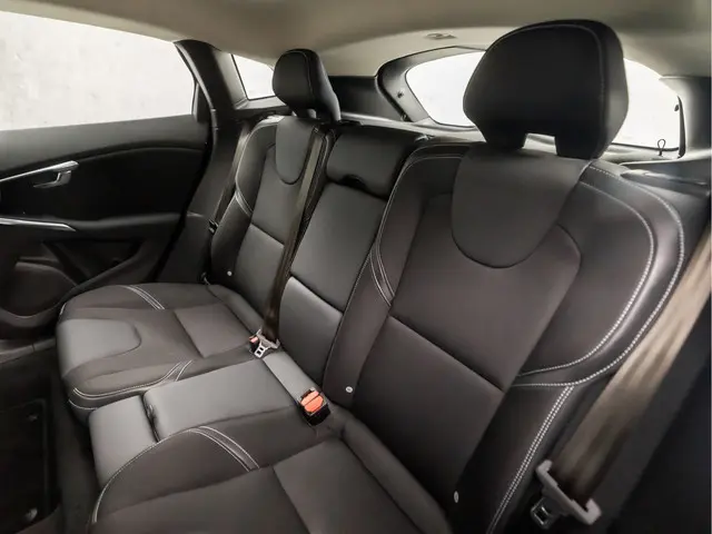 Volvo V40 1.6 D2 Sport 2013 Diesel 15