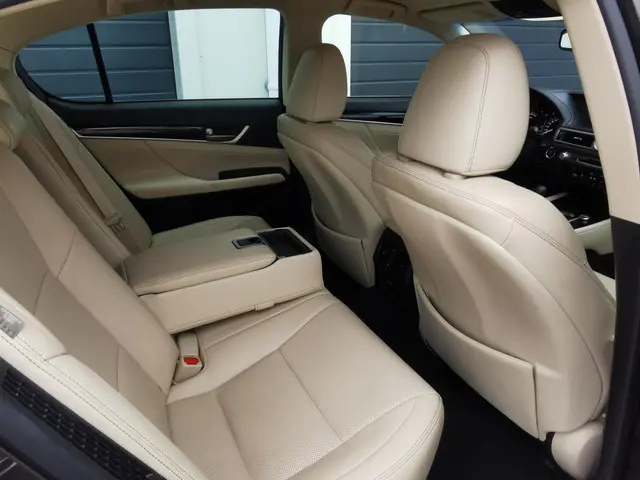 Lexus GS 300h 2014 2014 Hybride Benzine 12