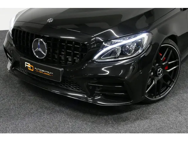 Mercedes-Benz C-Klasse 180 AMG Line 2018 Benzine 35