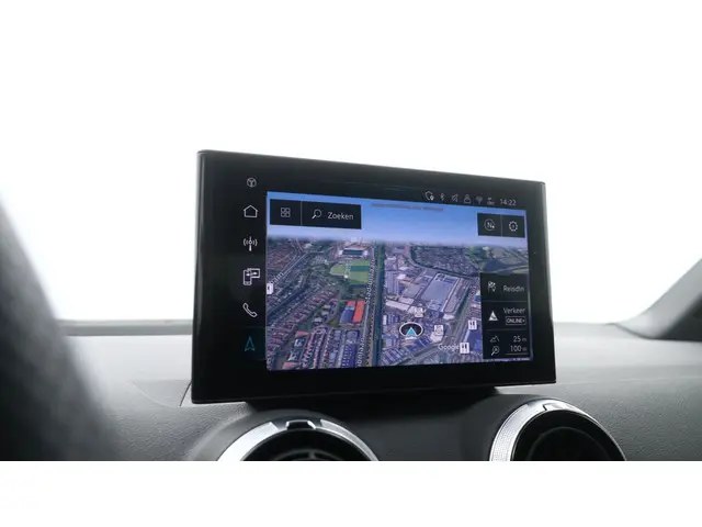 Audi Q2 35 TFSI 150PK S Edition 2025 Benzine 11