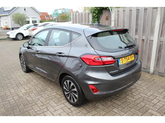 Ford Fiesta 1.0 EcoBoost Hybride Titanium 2023 Benzine 4