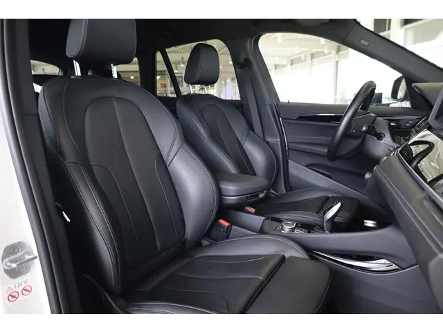BMW X1 sDrive20i 2020 Benzine 8