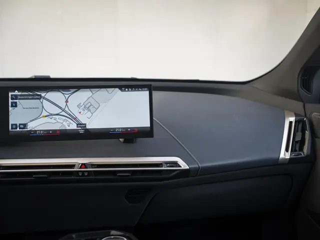 BMW iX M60 2023 Elektrisch 11