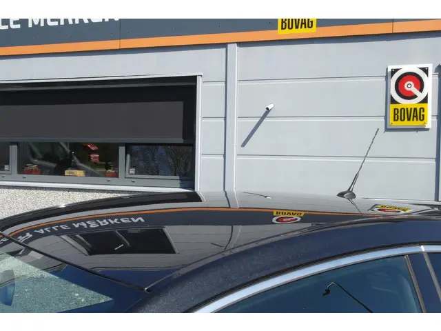 Opel ADAM 1.2 Slam Rood/Zwart Cruise , Airco , 2014 Benzine 6