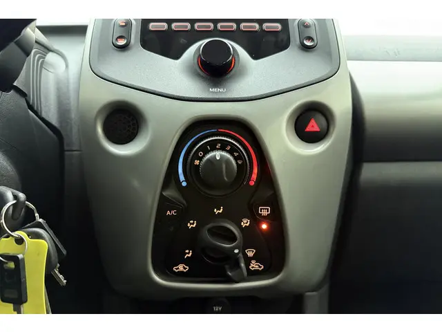 Citroën C1 1.0 e-VTi Feel 2014 Benzine 16