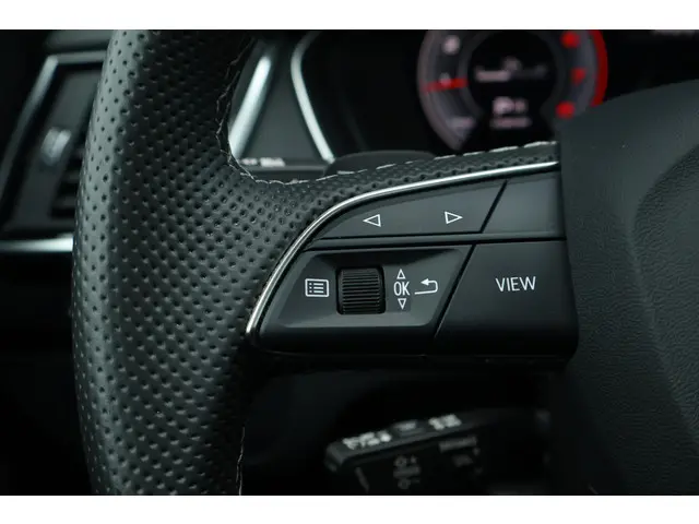 Audi Q5 Sportback 40 TFSI S edition 2023 Benzine 19