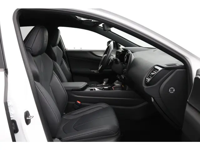 Lexus NX 450h+ AWD F SPORT Line 2024 Hybride Benzine 21
