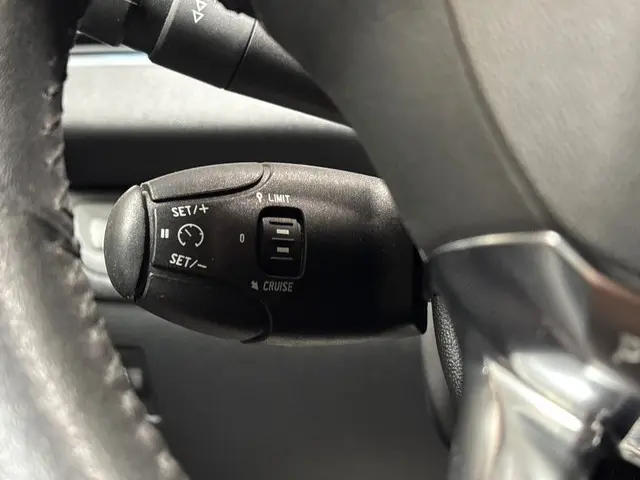 Peugeot 208 1.2 PureTech Sport 2015 Benzine 17