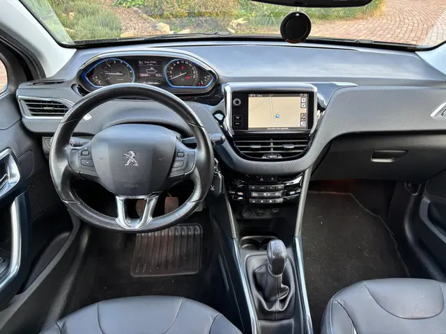 Peugeot 2008 1.6 VTi Allure 2014 Benzine 8
