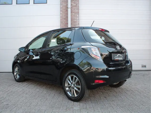 Toyota Yaris 1.0 VVT-i Aspiration 2014 Benzine 7