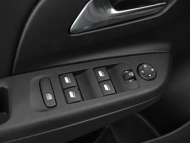 Opel Corsa 1.2 Turbo Automaat GS Line 2024 Benzine 12