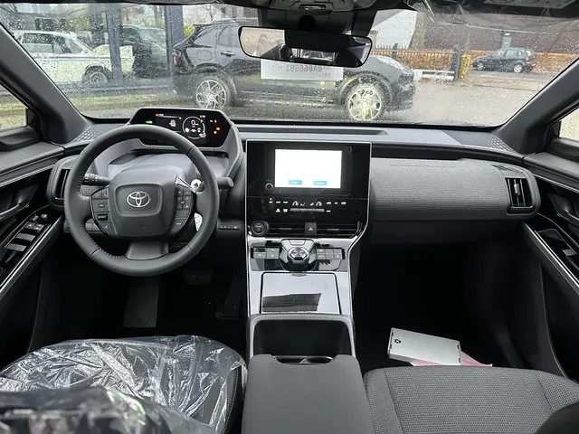 Toyota bZ4X Active 71 kWh 2025 Elektrisch 10