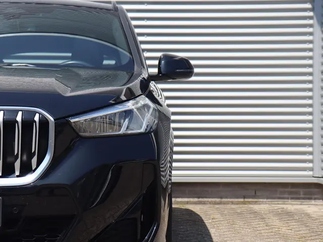 BMW X1 xDrive25e 2023 Hybride Benzine 30