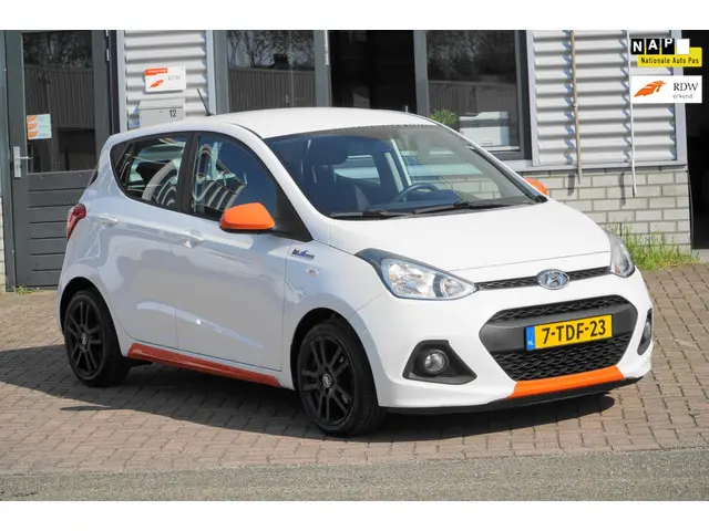 Hyundai i10 1.0i i-Motion Comfort NAVI APP'S 2014 Benzine