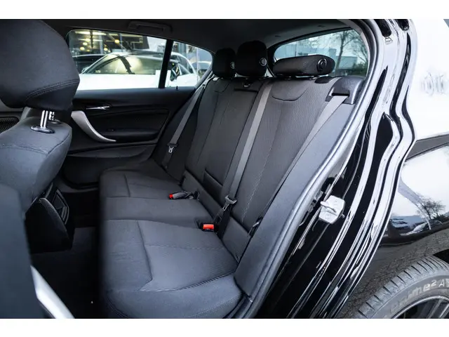 BMW 1 Serie 118i Corporate Lease Executive 2017 Benzine 5