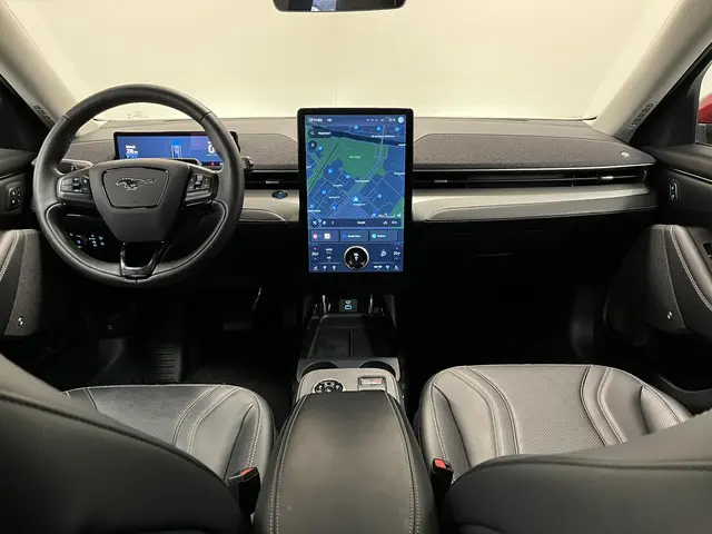 Ford Mustang Mach-E Extended RWD 98 kWh 2021 Elektrisch 3