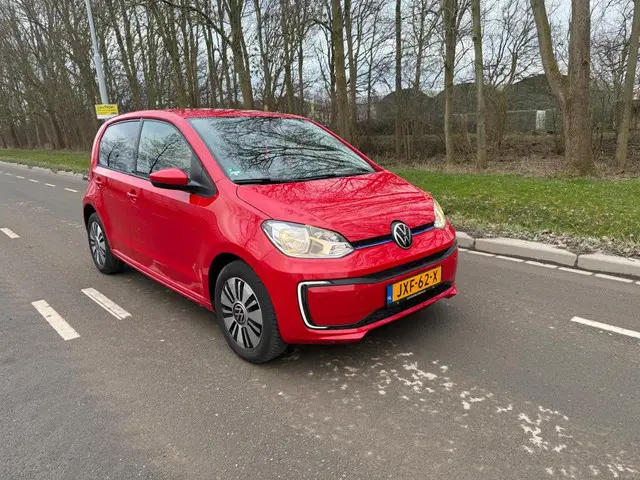 Volkswagen e-up! 3