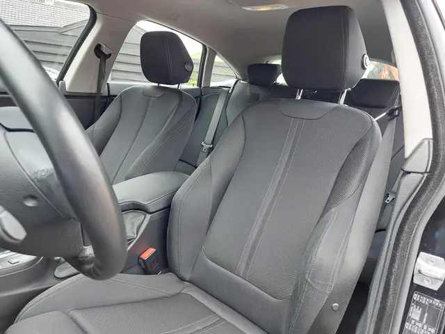 BMW 4 Serie Gran Coupé 418i Executive 2019 Benzine 18