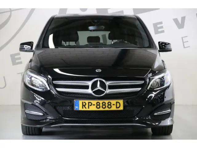 Mercedes-Benz B-Klasse 180 NAP/Origineel NL 2018 Benzine 2