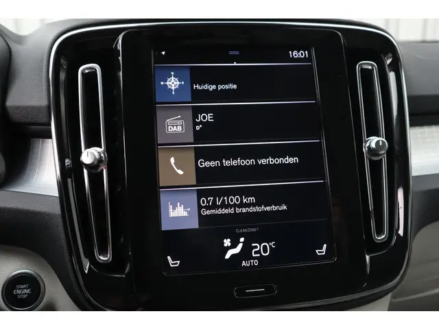 Volvo XC40 T4 Momentum Pro 2019 Benzine 18