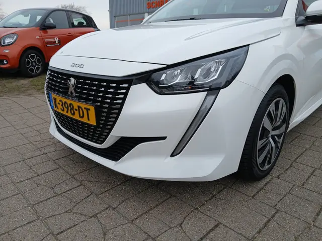 Peugeot 208 1.2 PureTech Active 2020 Benzine 3