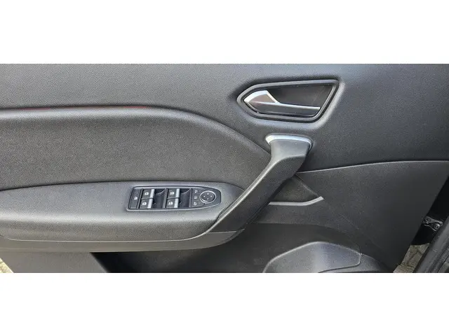 Renault Captur 1.0 TCe 90 Intens 2021 Benzine 34