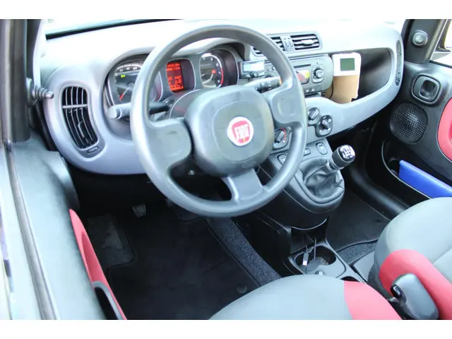 Fiat Panda 1.2 Edizione Cool 2016 Benzine 7