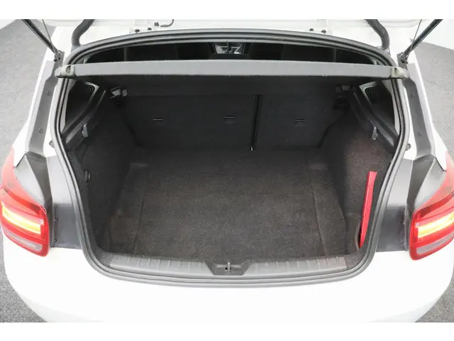 BMW 1 Serie 114i EDE Executive 2013 Benzine 14