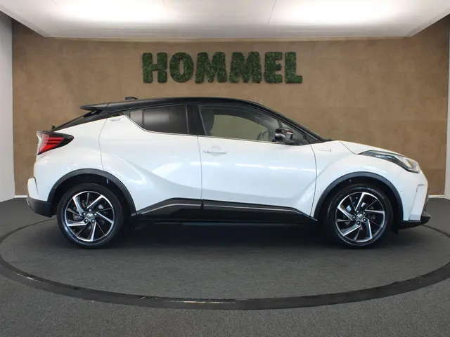 Toyota C-HR 2.0 Hybrid Bi-Tone 2020 Hybride Benzine 9